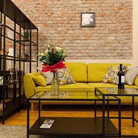 Stylish Flat In The Heart Of Historical Center Apartment Timisoara Bagian luar foto
