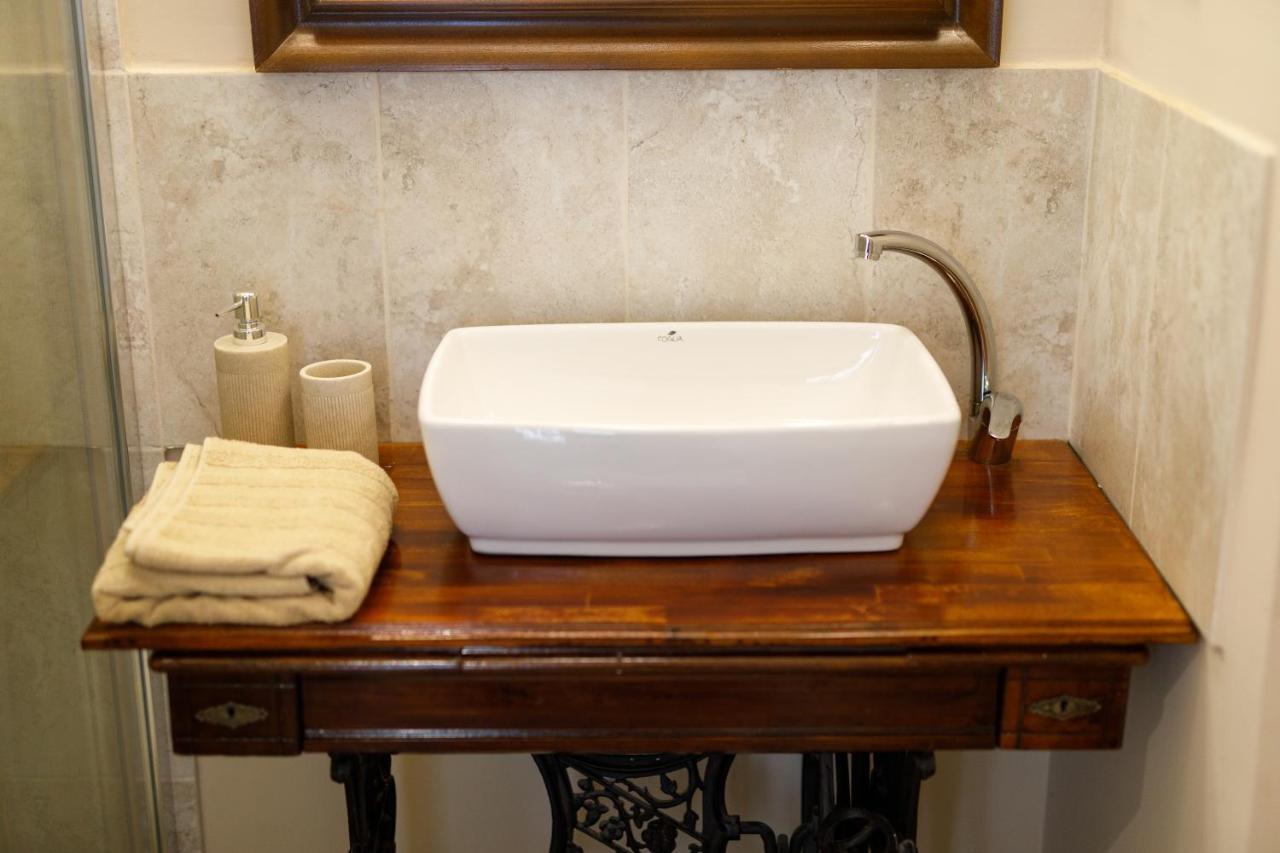 Stylish Flat In The Heart Of Historical Center Apartment Timisoara Bagian luar foto