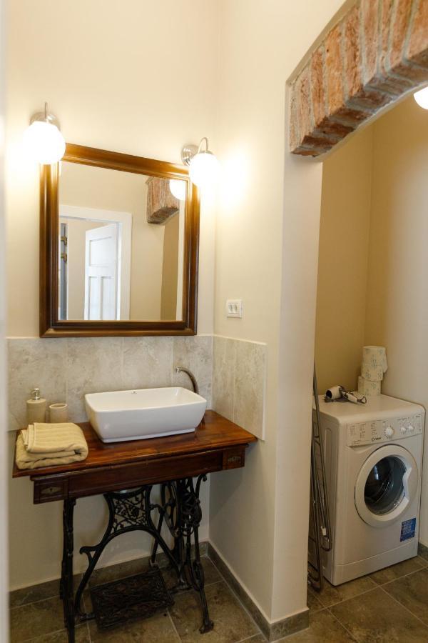 Stylish Flat In The Heart Of Historical Center Apartment Timisoara Bagian luar foto